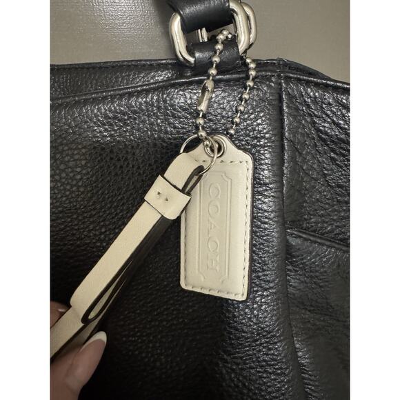 Black Coach Brooklyn Bag - Picture 4 of 7